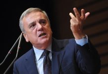 L’analisi. Sacconi “Lavorare tutti lavorare meno”